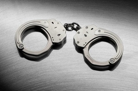 ASP Handschelle Sentry mit Kette aus Stahl