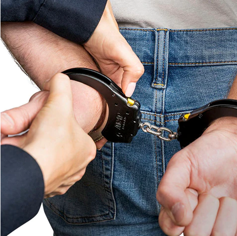 ASP Handschelle Ultra Plus Cuff mit Kette aus Stahl, schwarz